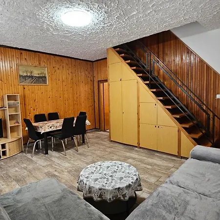 Maria 93 Holiday home