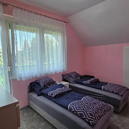 Mária 93 Nyaraló Balatonmáriafürdő